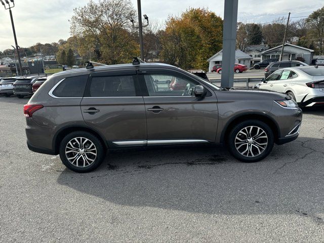 2018 Mitsubishi Outlander ES