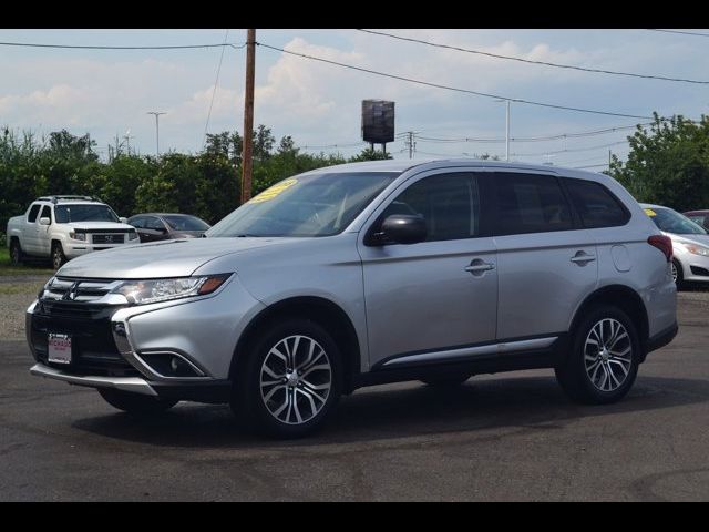 2018 Mitsubishi Outlander ES