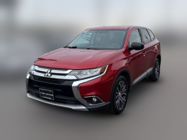 2018 Mitsubishi Outlander ES