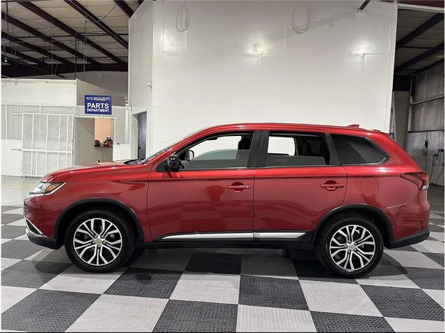 2018 Mitsubishi Outlander ES