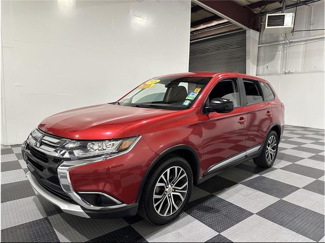 2018 Mitsubishi Outlander ES