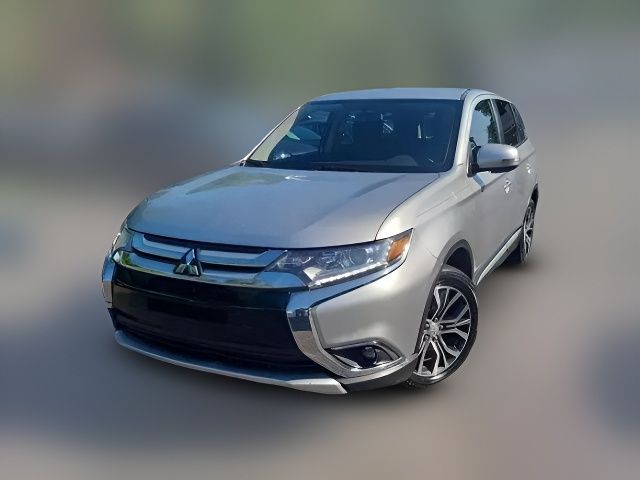 2018 Mitsubishi Outlander LE