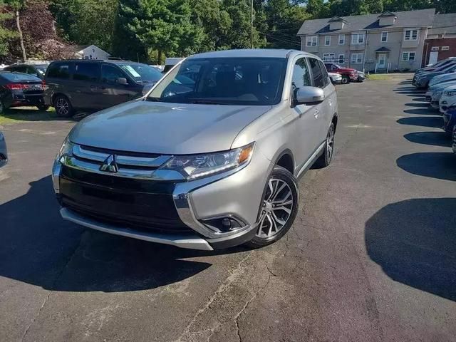 2018 Mitsubishi Outlander LE