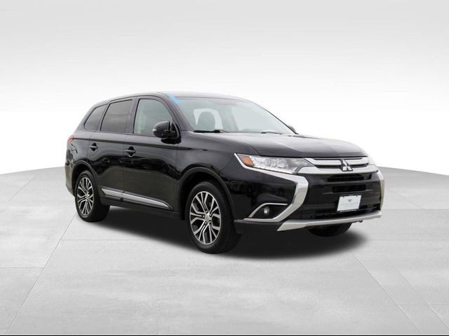 2018 Mitsubishi Outlander SE