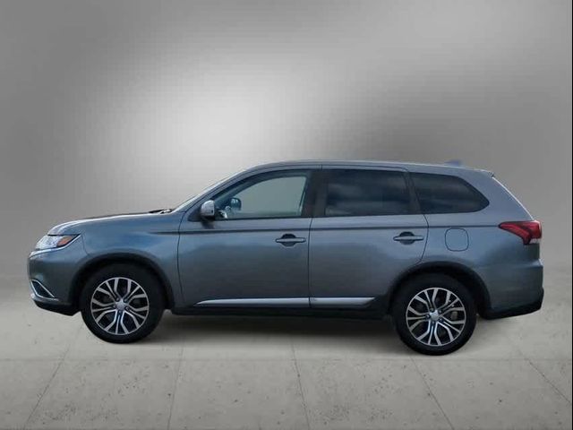 2018 Mitsubishi Outlander SE