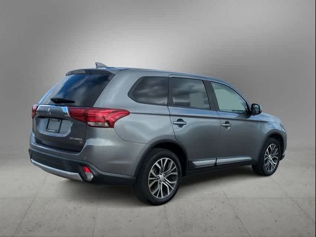 2018 Mitsubishi Outlander SE