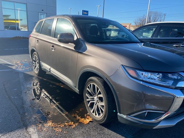 2018 Mitsubishi Outlander SE