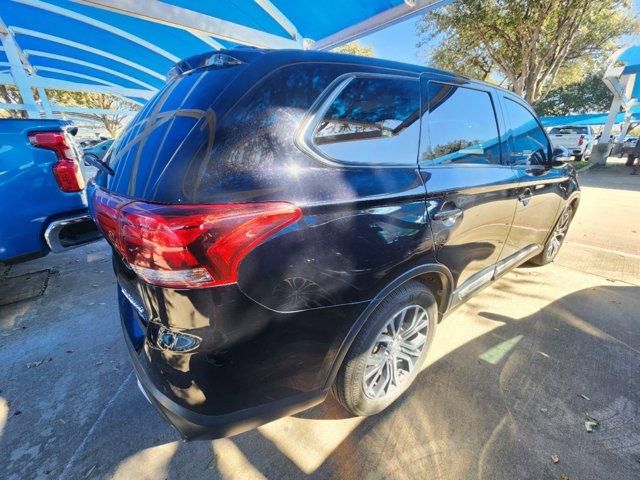 2018 Mitsubishi Outlander SE