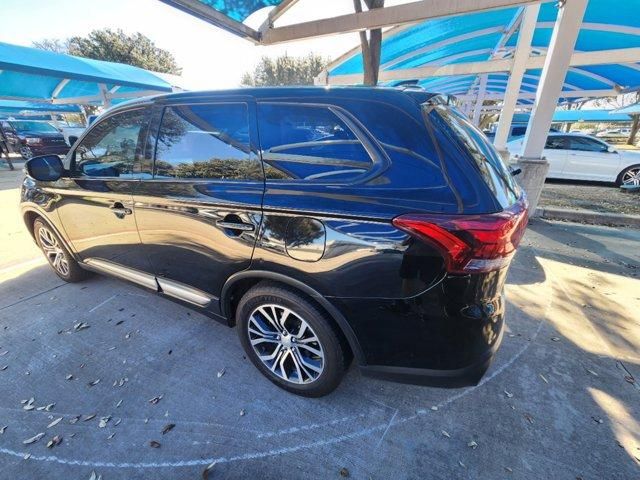 2018 Mitsubishi Outlander SE