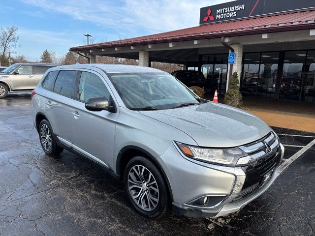 2018 Mitsubishi Outlander SE