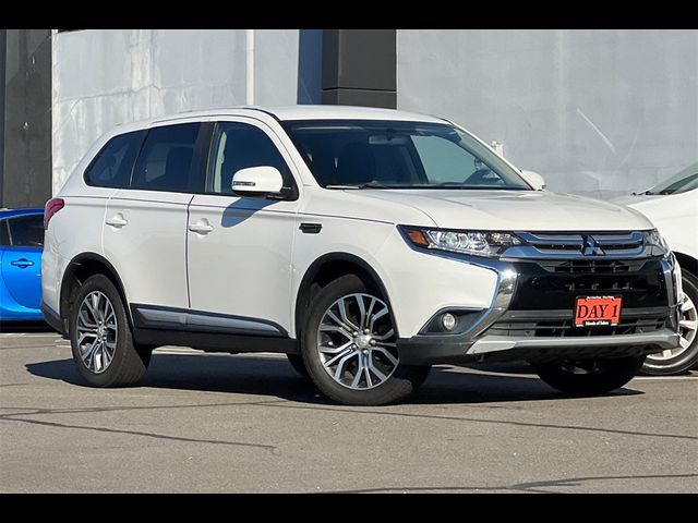 2018 Mitsubishi Outlander SE