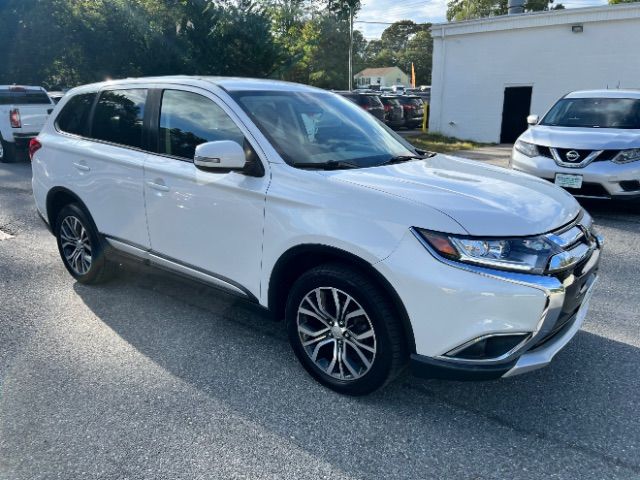2018 Mitsubishi Outlander SE