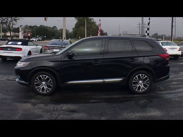 2018 Mitsubishi Outlander SE