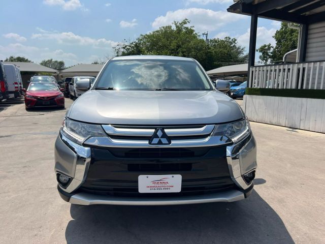 2018 Mitsubishi Outlander SE