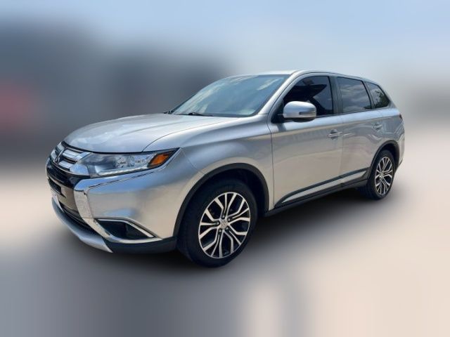 2018 Mitsubishi Outlander SE