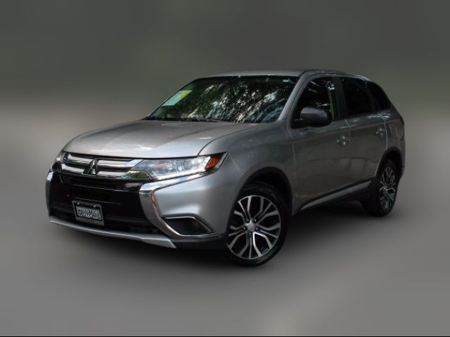 2018 Mitsubishi Outlander SE