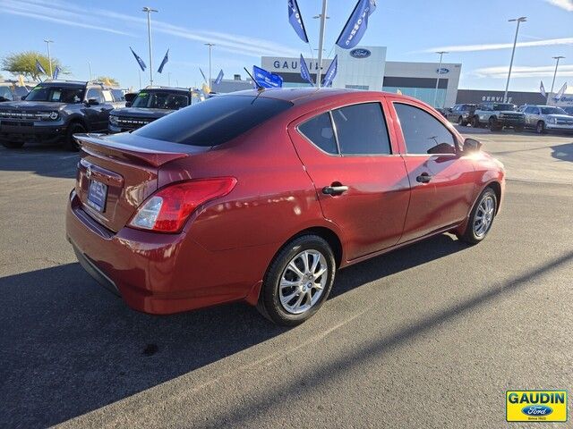 2018 Nissan Versa S Plus