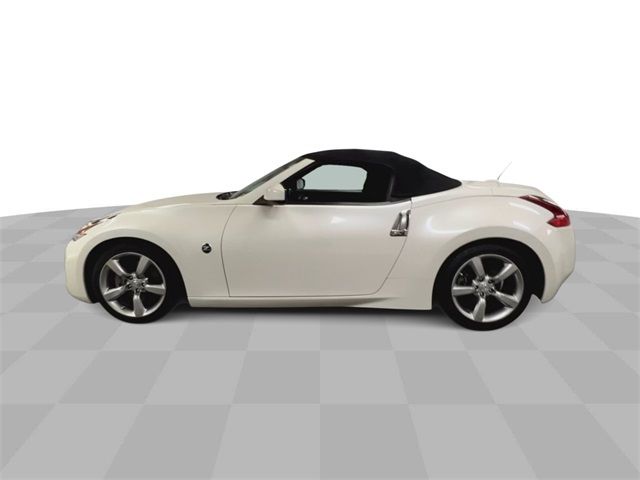 2018 Nissan 370Z Roadster Base