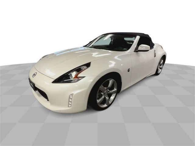 2018 Nissan 370Z Roadster Base