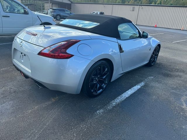 2018 Nissan 370Z Roadster Touring