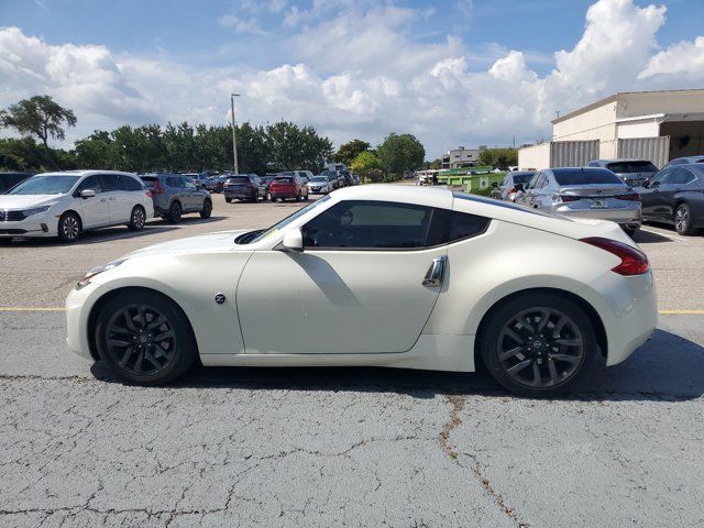 2018 Nissan 370Z Base