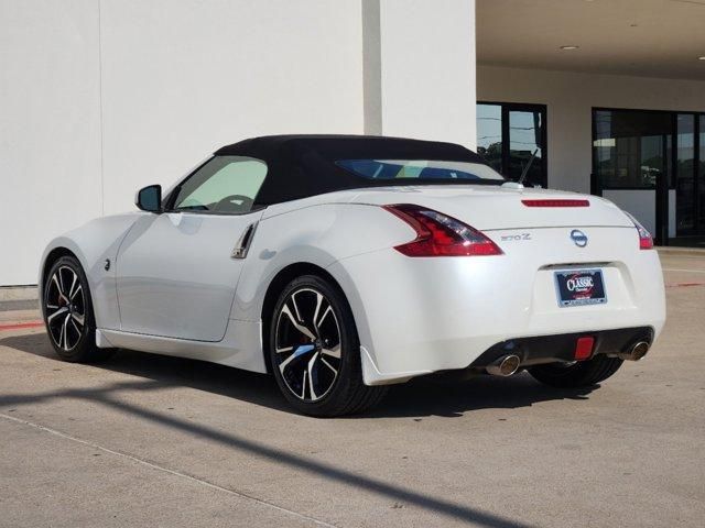 2018 Nissan 370Z Roadster Touring Sport