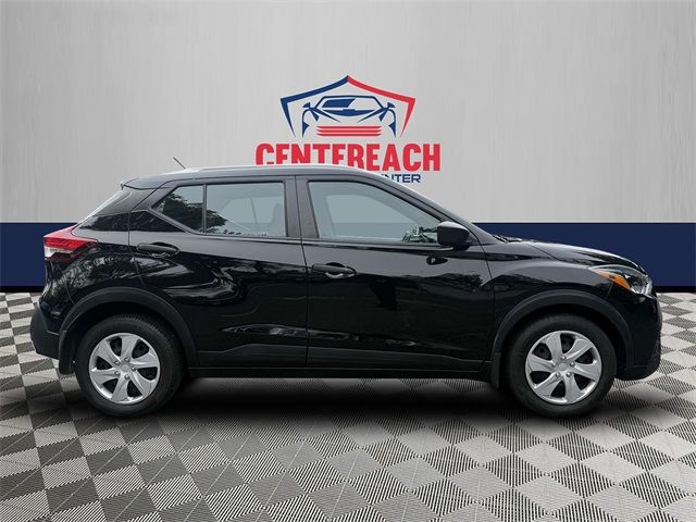 2018 Nissan Kicks S