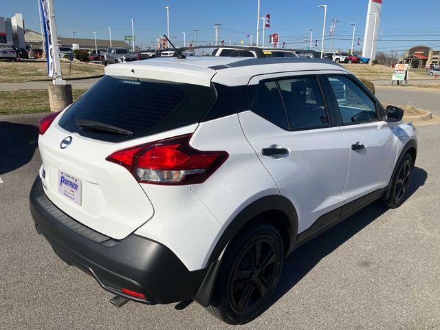2018 Nissan Kicks S