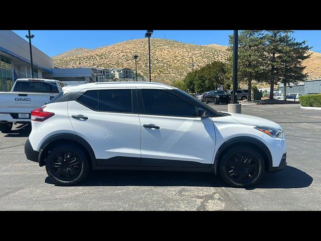 2018 Nissan Kicks S