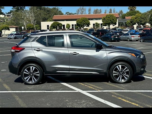 2018 Nissan Kicks SR