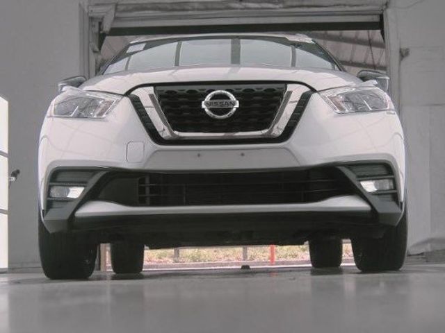 2018 Nissan Kicks SR