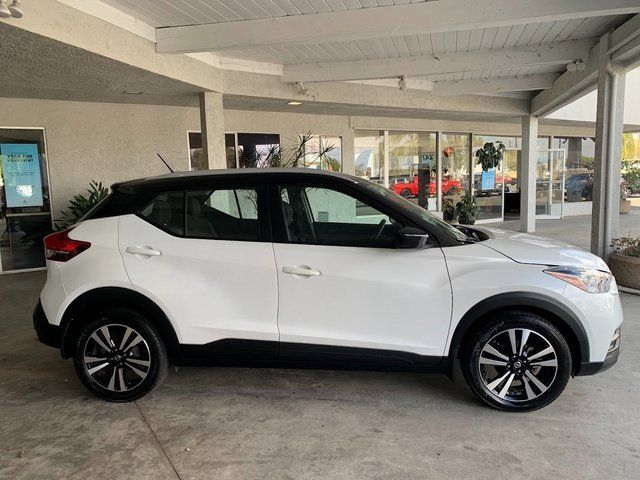 2018 Nissan Kicks SV