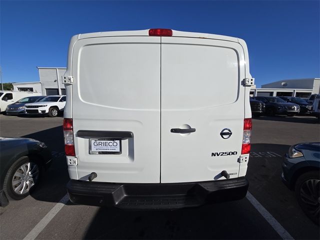 2018 Nissan NV SV