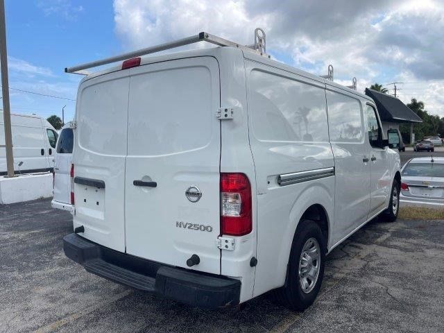 2018 Nissan NV SV