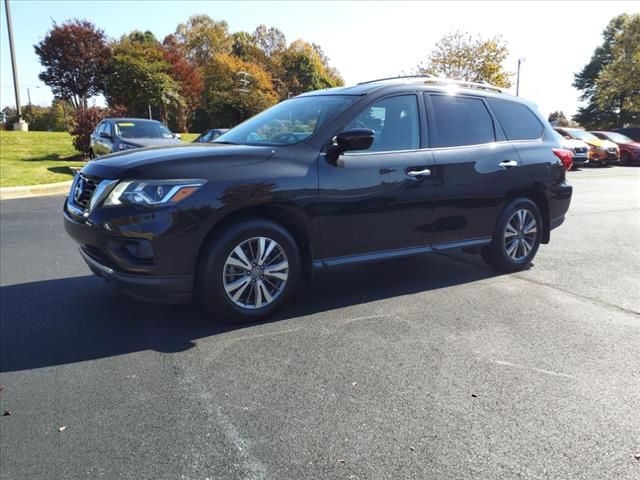 2018 Nissan Pathfinder S