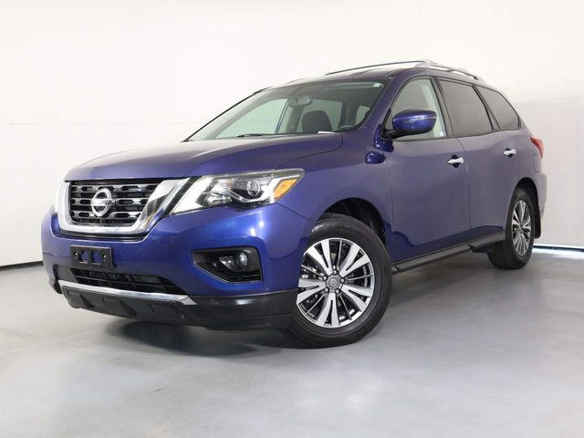 2018 Nissan Pathfinder SV