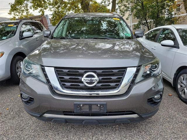 2018 Nissan Pathfinder Platinum