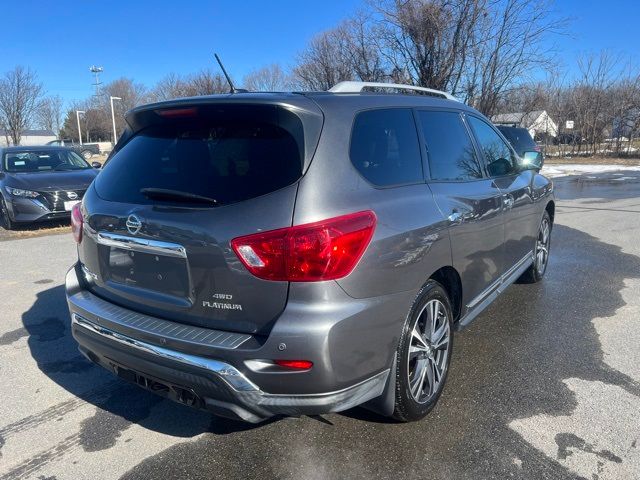 2018 Nissan Pathfinder Platinum