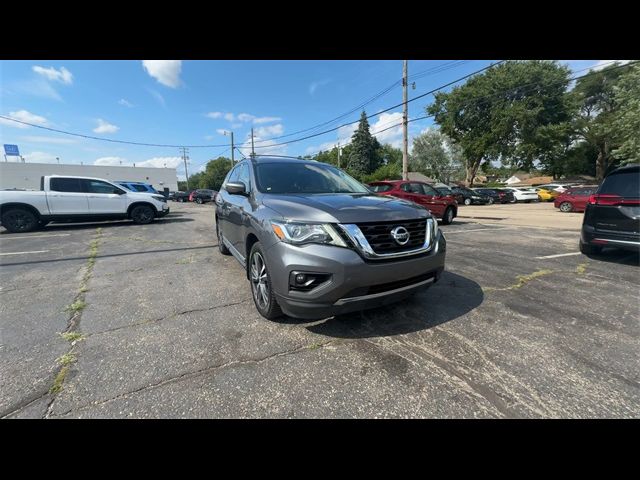 2018 Nissan Pathfinder Platinum