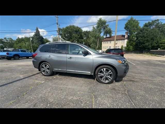 2018 Nissan Pathfinder Platinum