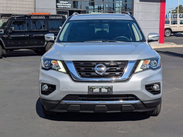 2018 Nissan Pathfinder Platinum