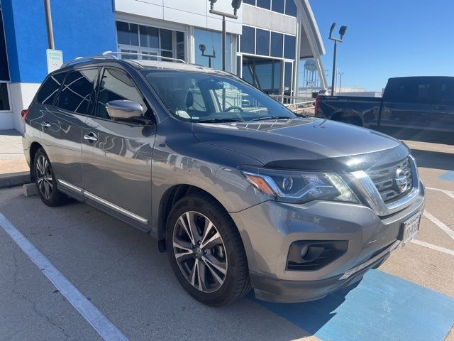 2018 Nissan Pathfinder Platinum