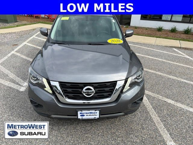 2018 Nissan Pathfinder S