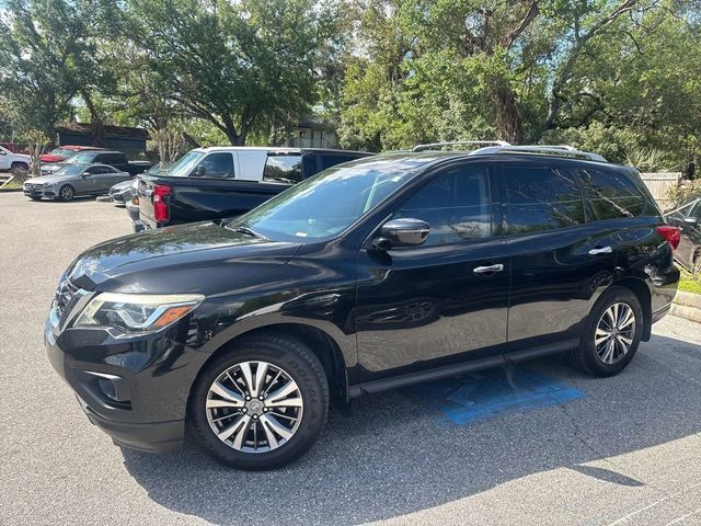 2018 Nissan Pathfinder S