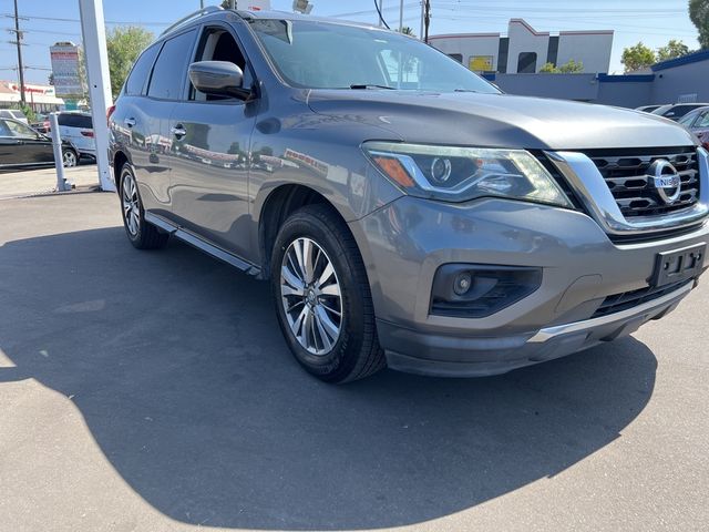 2018 Nissan Pathfinder S