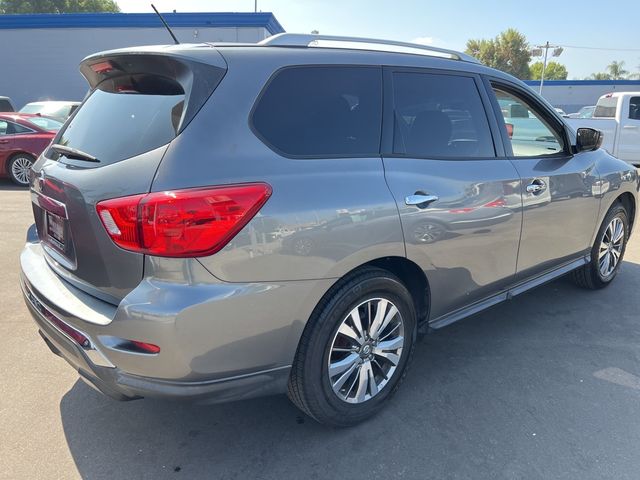 2018 Nissan Pathfinder S