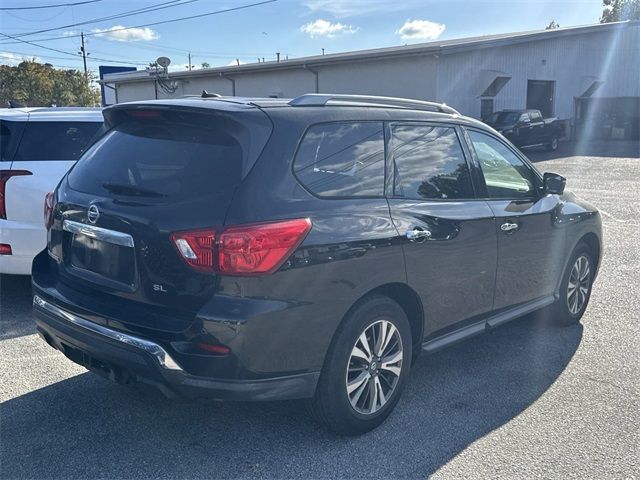 2018 Nissan Pathfinder SL