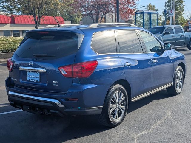 2018 Nissan Pathfinder SL