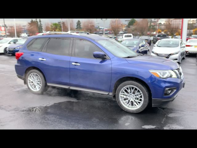 2018 Nissan Pathfinder SL