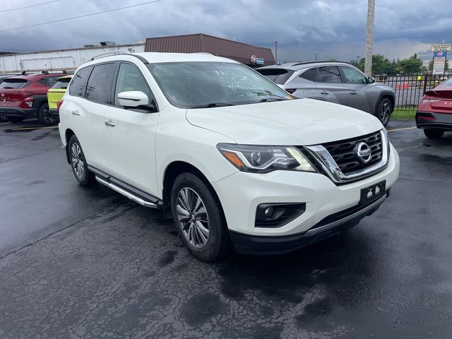 2018 Nissan Pathfinder SL